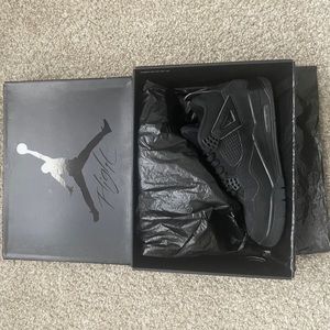 Black Cat 4s Size 7